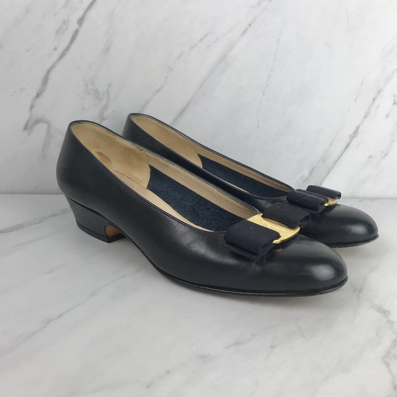 Salvatore Ferragamo Varina Flat Navy Blue Size 4B - Picture 1 of 11